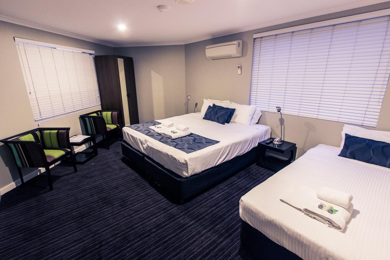 The Premier Broadmeadow Hotel 3*