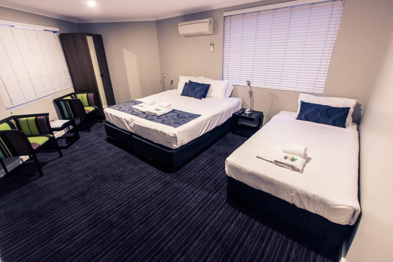 Hotel The Premier Broadmeadow Newcastle